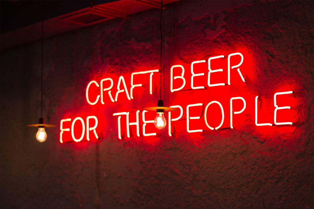 https://www.hop-kettle.com/media/craft-beer-lights.jpg